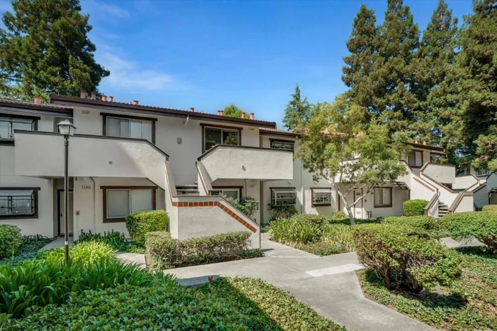 1400 Bowe Avenue #1208 Santa Clara, CA 95051
