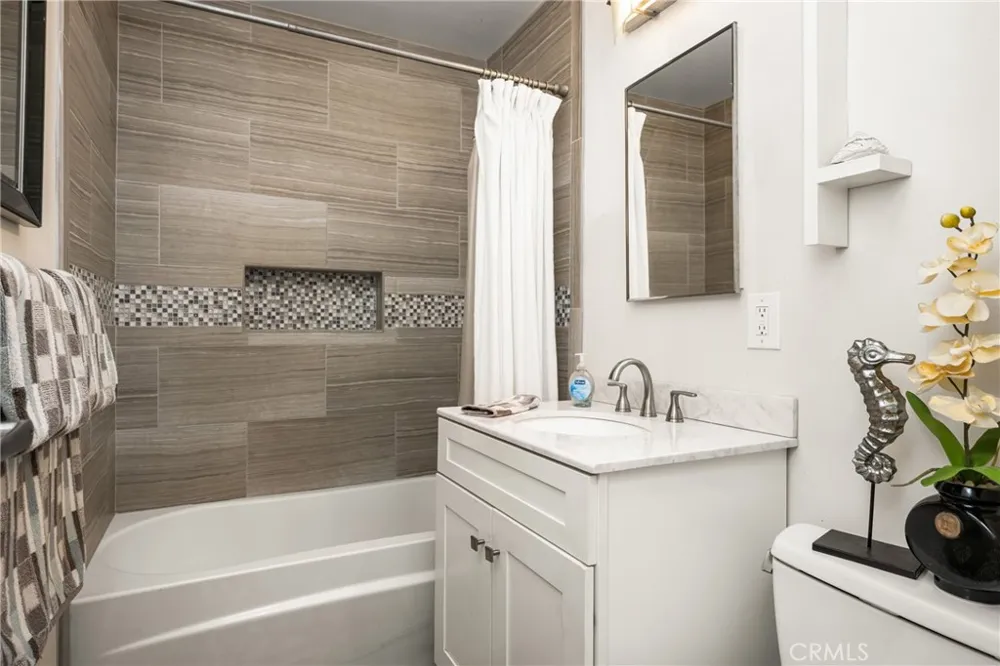19301 Maynard Way North Tustin, CA 92705