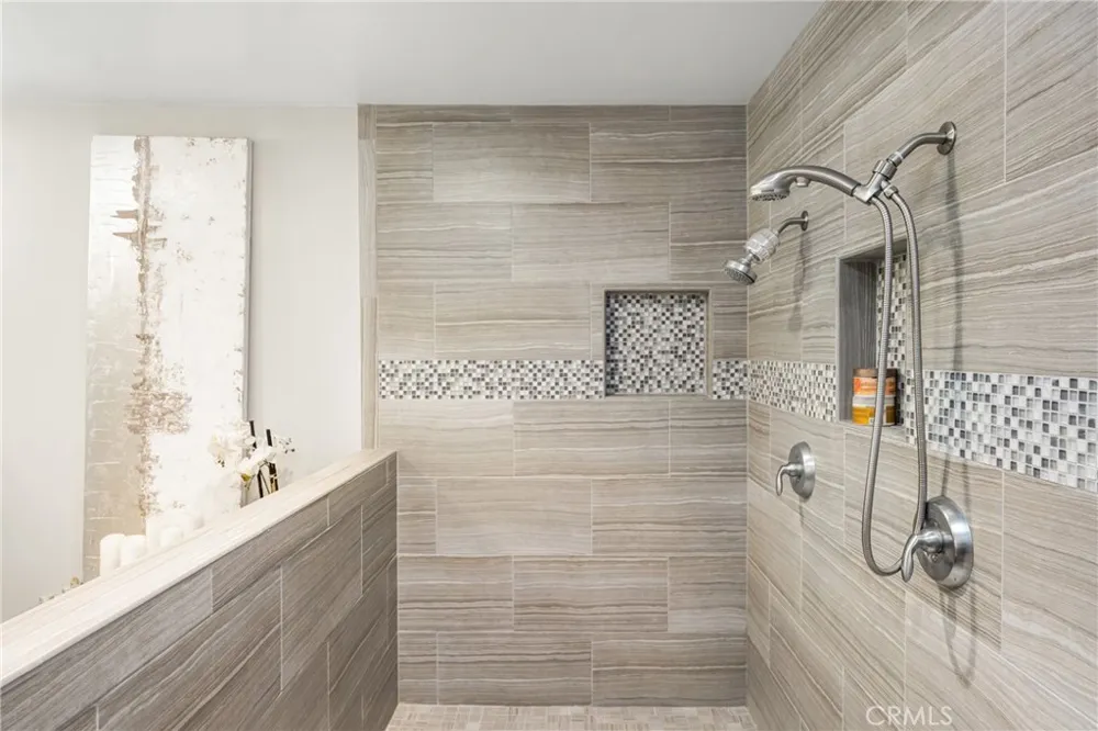 19301 Maynard Way North Tustin, CA 92705