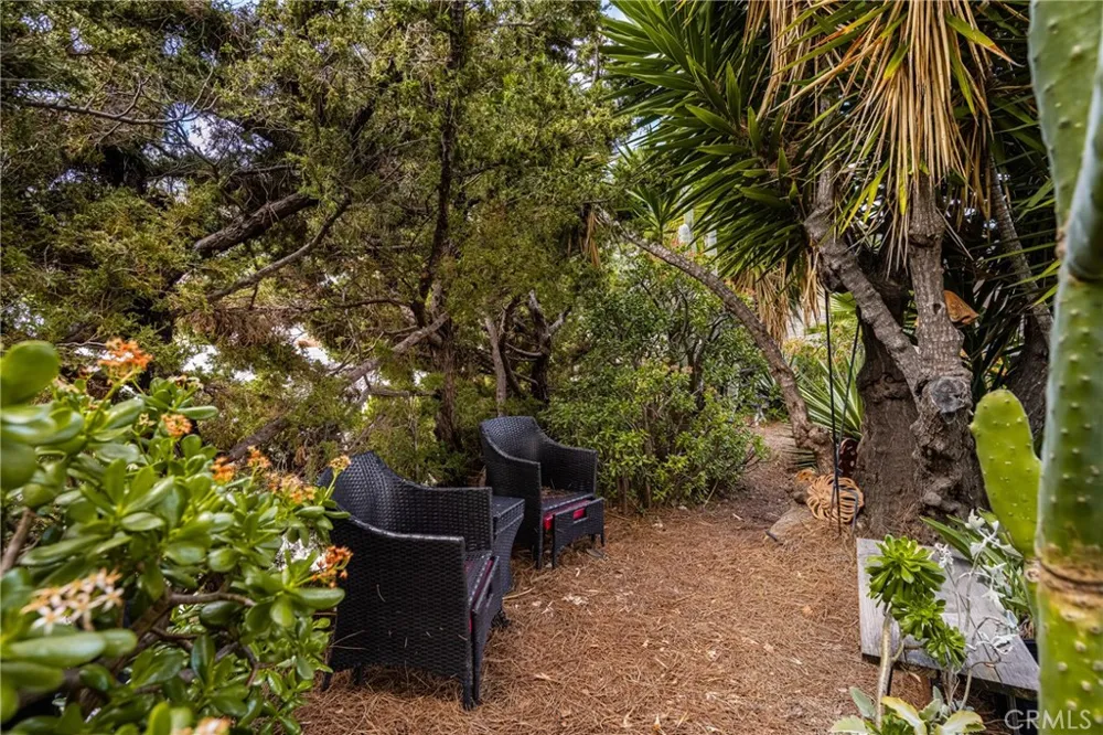 19301 Maynard Way North Tustin, CA 92705