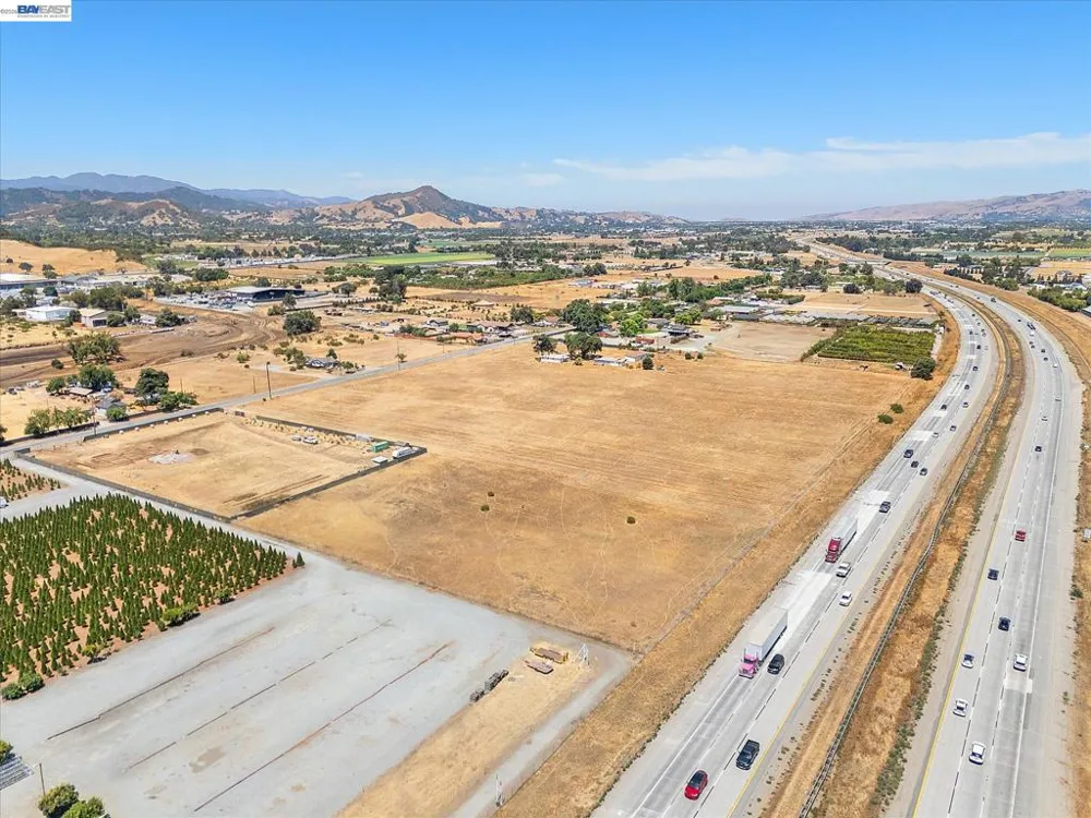 13690 Murphy Ave #E San Martin, CA 95046