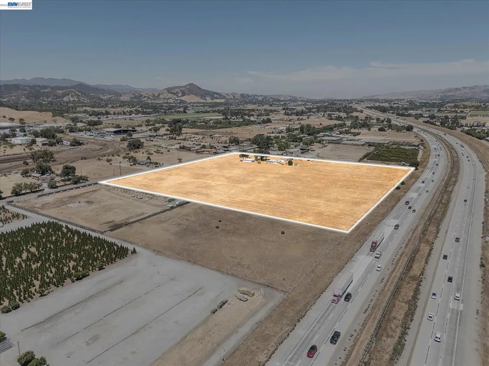 13690 Murphy Ave #E San Martin, CA 95046