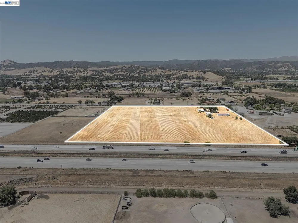 13690 Murphy Ave #E San Martin, CA 95046