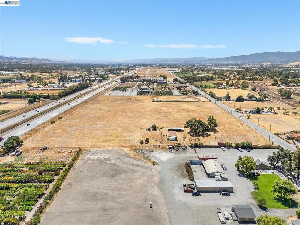 13690 Murphy Ave #E San Martin, CA 95046