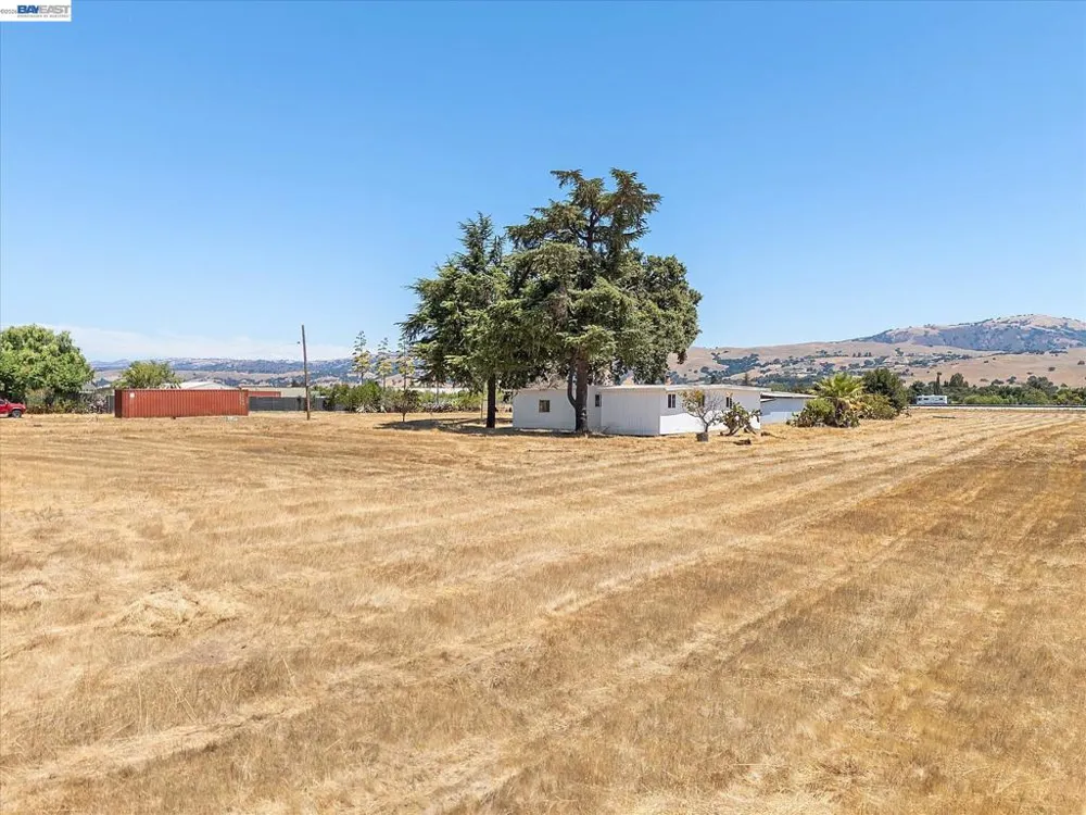 13690 Murphy Ave #E San Martin, CA 95046