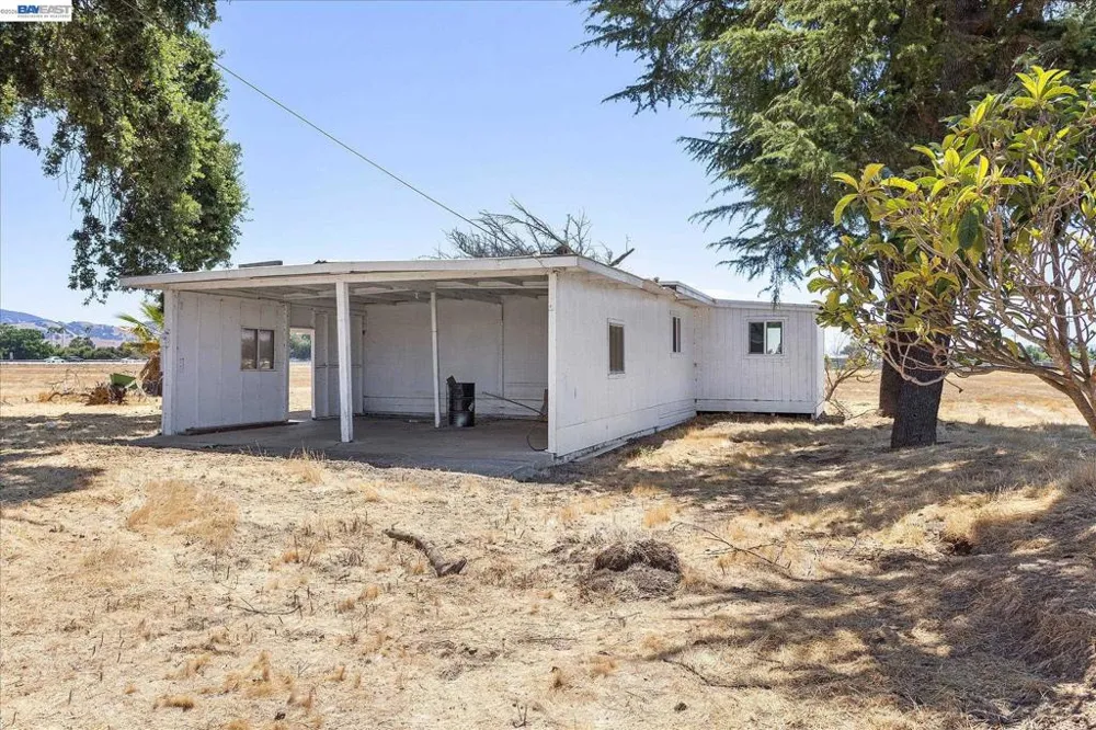 13690 Murphy Ave #E San Martin, CA 95046