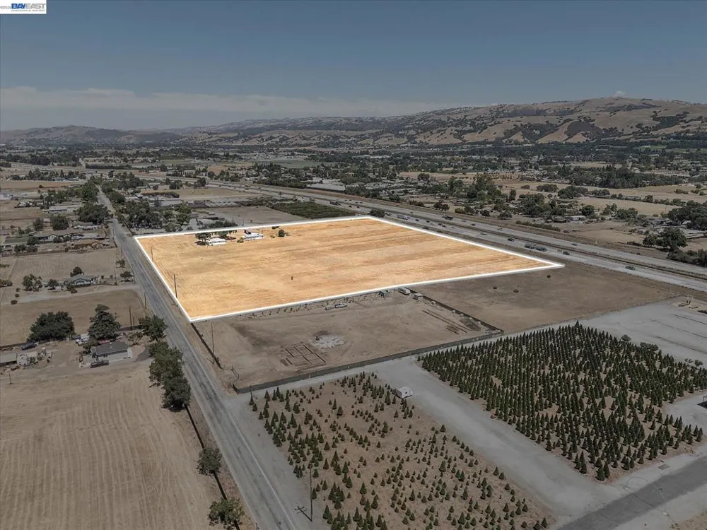 13690 Murphy Ave #E San Martin, CA 95046