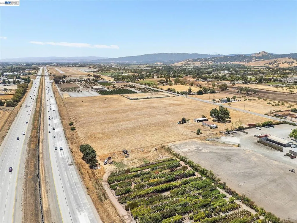 13690 Murphy Ave #E San Martin, CA 95046