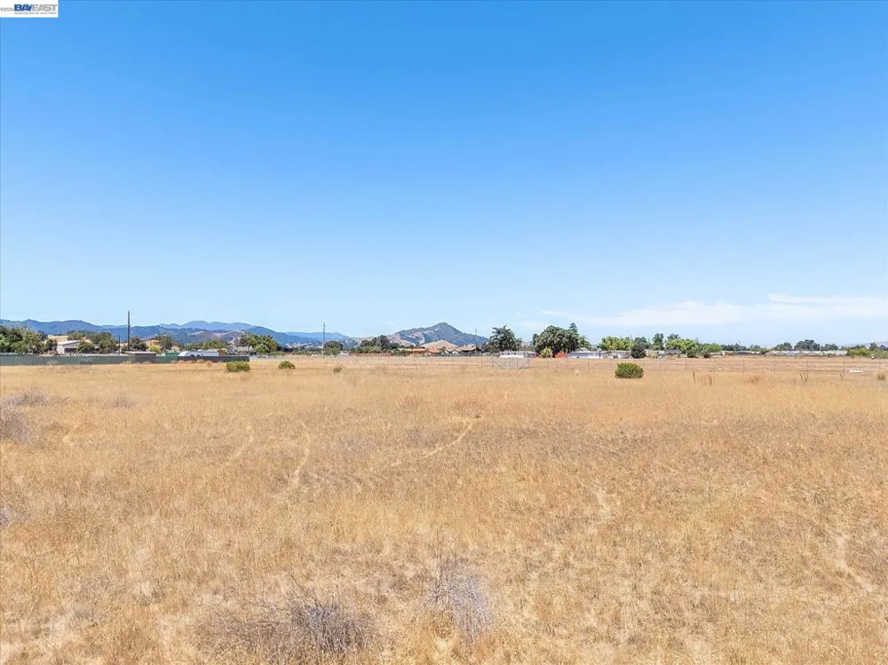 13690 Murphy Ave #E San Martin, CA 95046