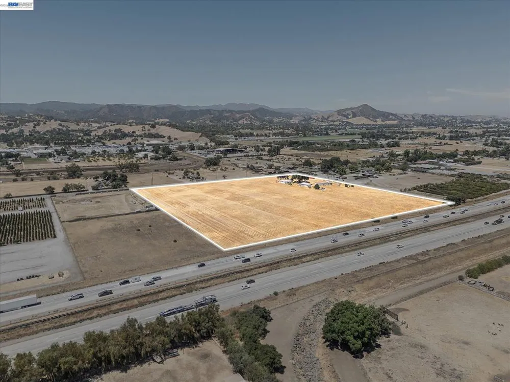 13690 Murphy Ave #E San Martin, CA 95046