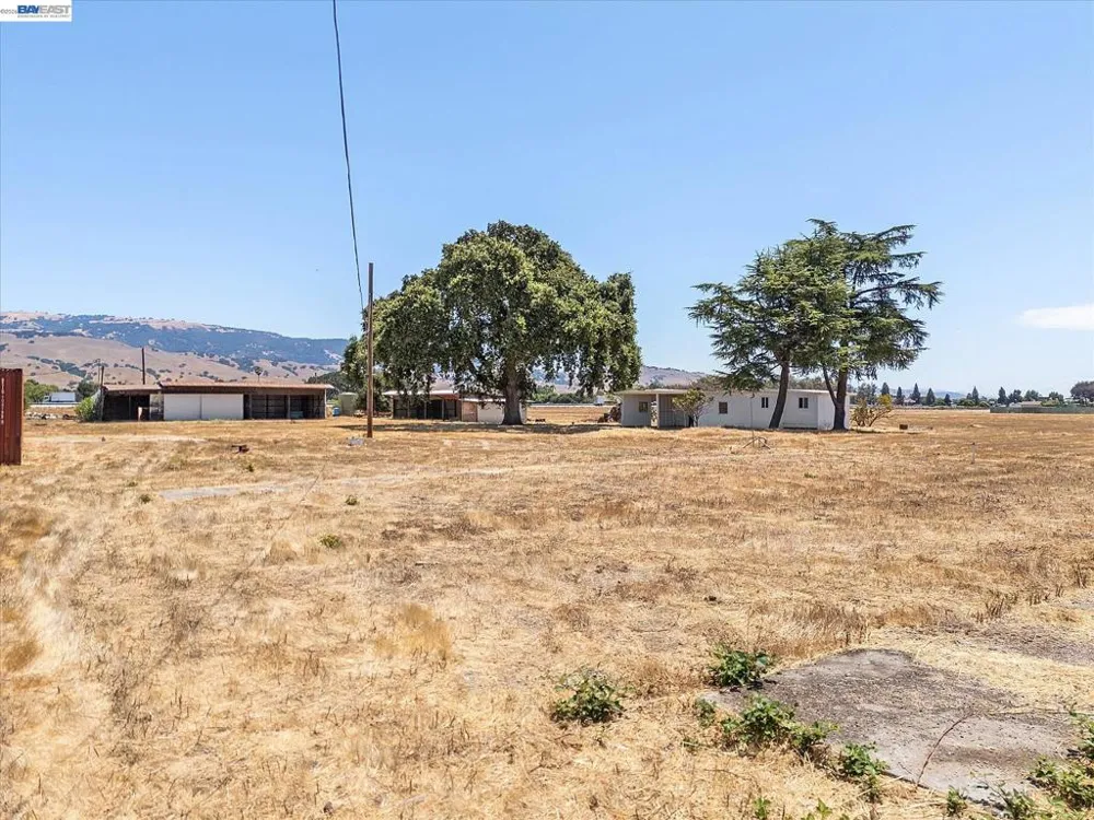 13690 Murphy Ave #E San Martin, CA 95046
