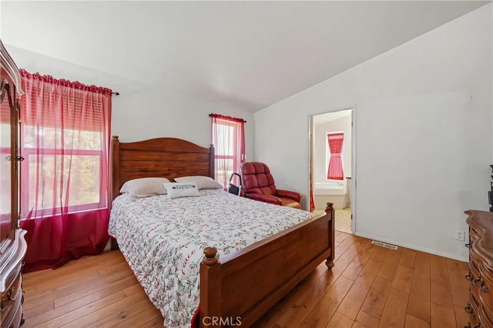 22201 Alviso Perris, CA 92570