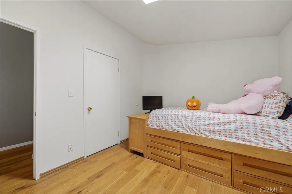 22201 Alviso Perris, CA 92570