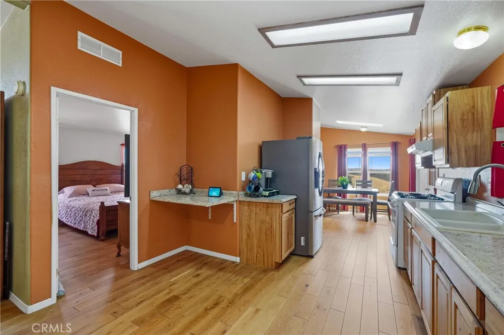 22201 Alviso Perris, CA 92570