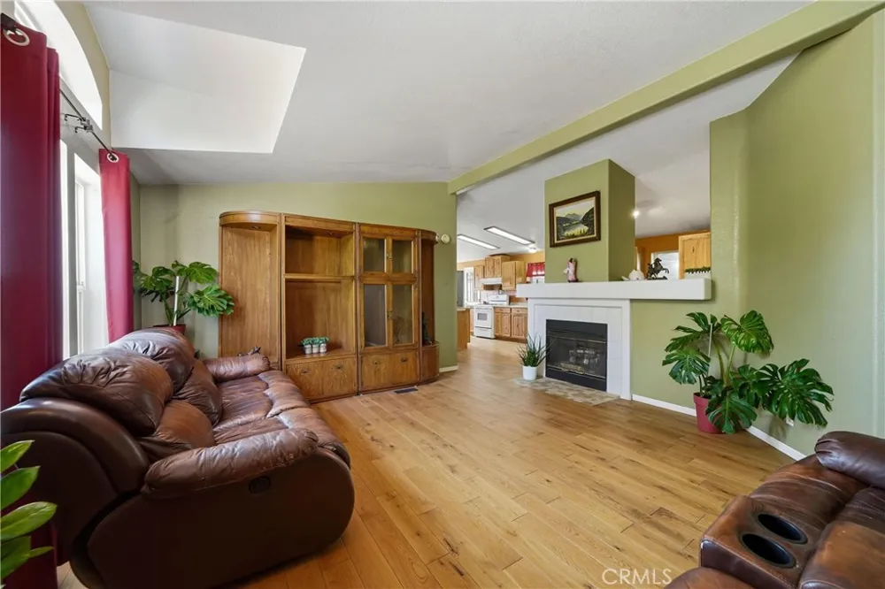 22201 Alviso Perris, CA 92570