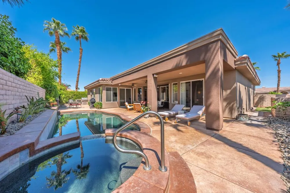 7 Hillcrest Drive Palm Desert, CA 92260