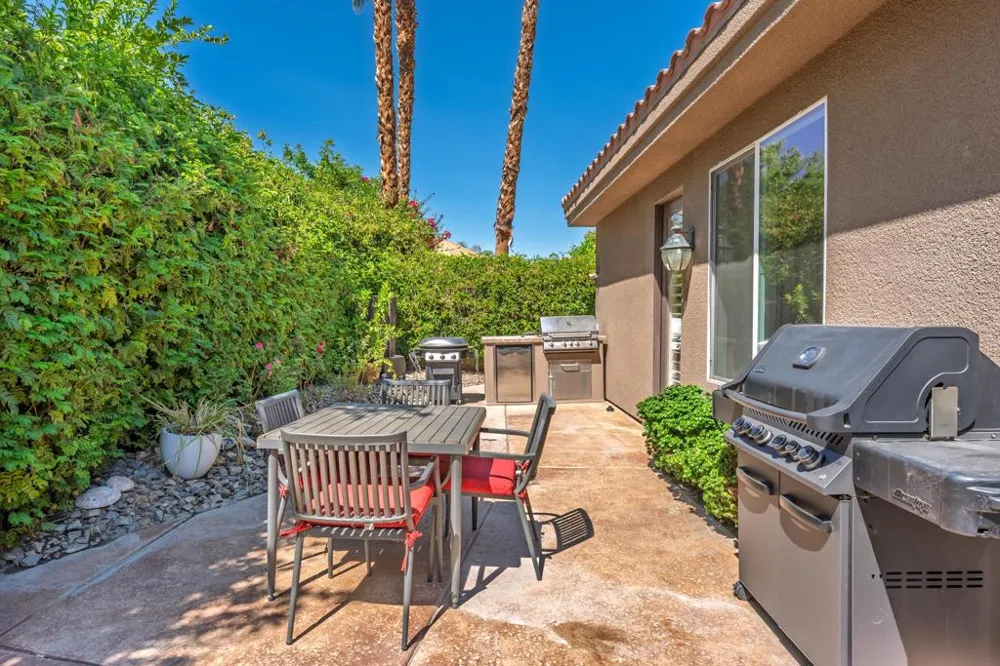 7 Hillcrest Drive Palm Desert, CA 92260