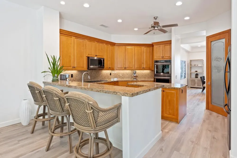 7 Hillcrest Drive Palm Desert, CA 92260
