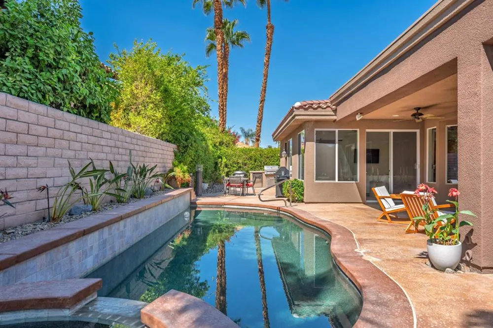 7 Hillcrest Drive Palm Desert, CA 92260