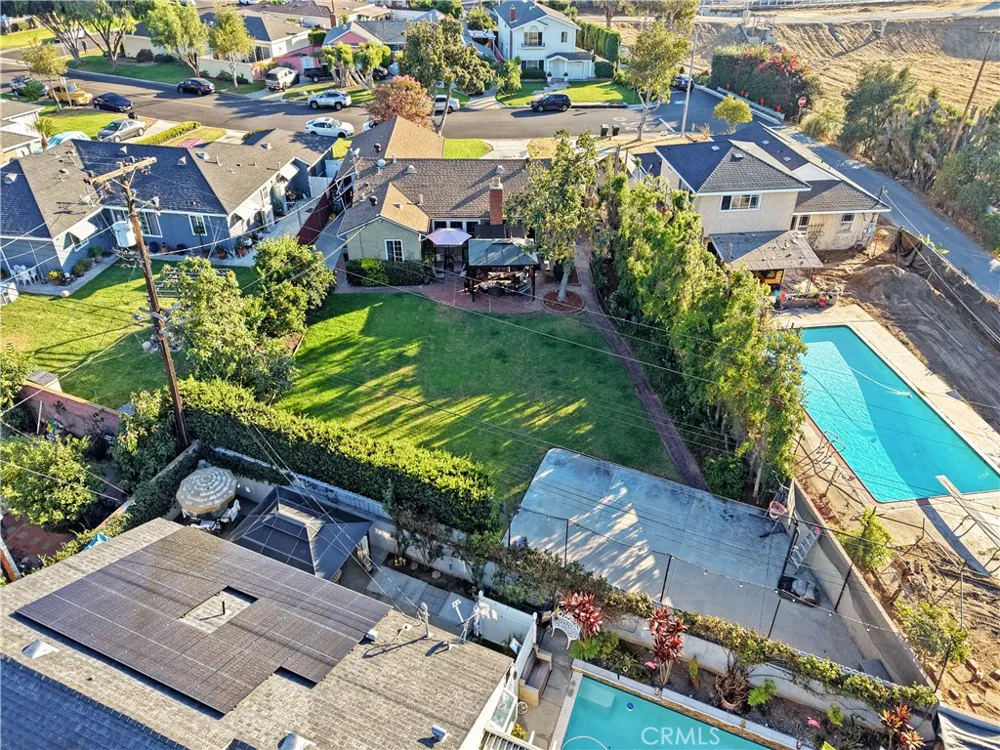 7211 Glencliff Downey, CA 90240