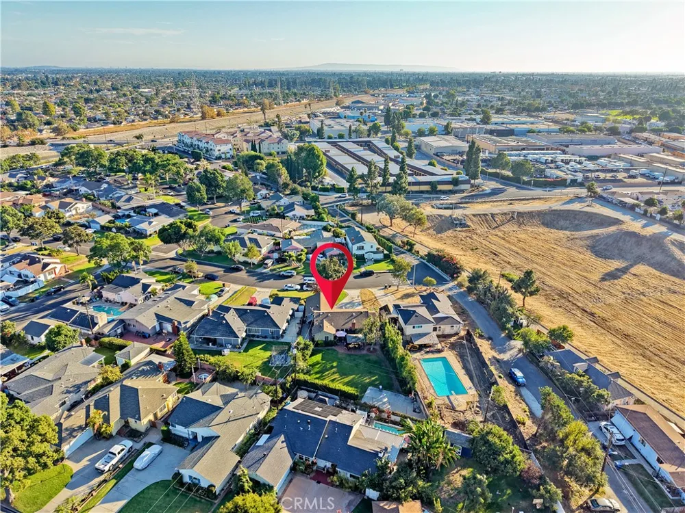 7211 Glencliff Downey, CA 90240