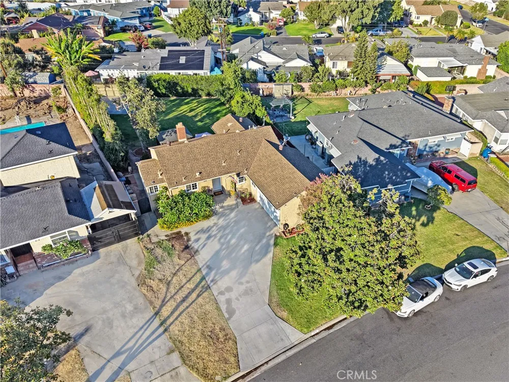 7211 Glencliff Downey, CA 90240