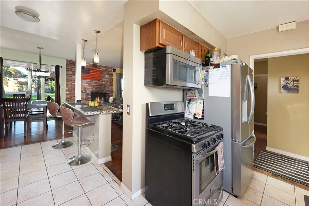 7211 Glencliff Downey, CA 90240
