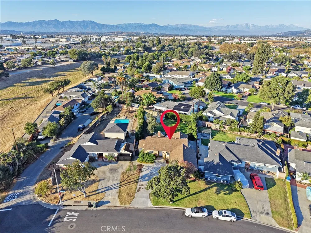 7211 Glencliff Downey, CA 90240