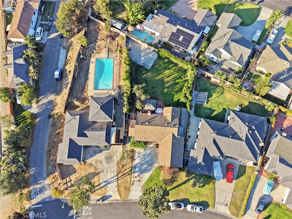 7211 Glencliff Downey, CA 90240