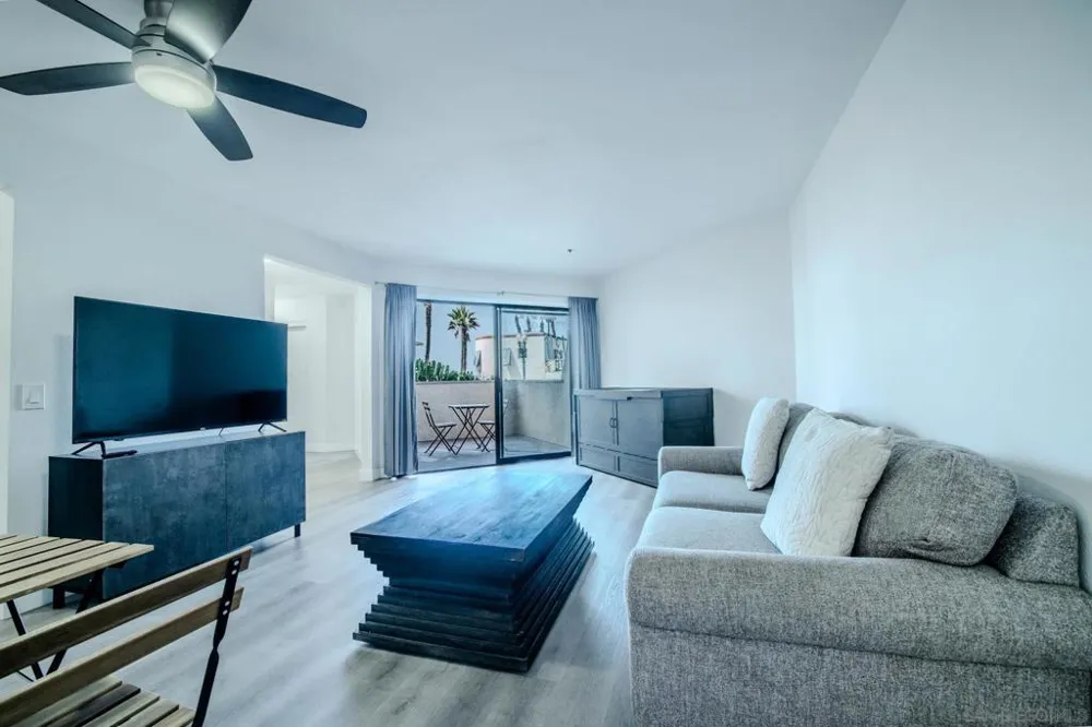 4465 Ocean #4 San Diego, CA 92109