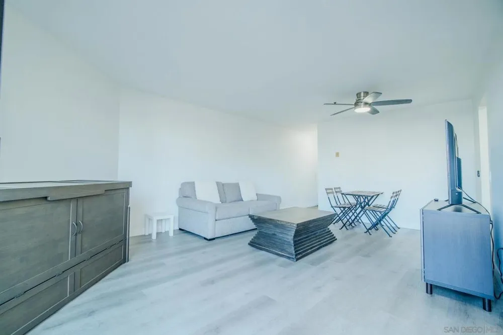 4465 Ocean #4 San Diego, CA 92109