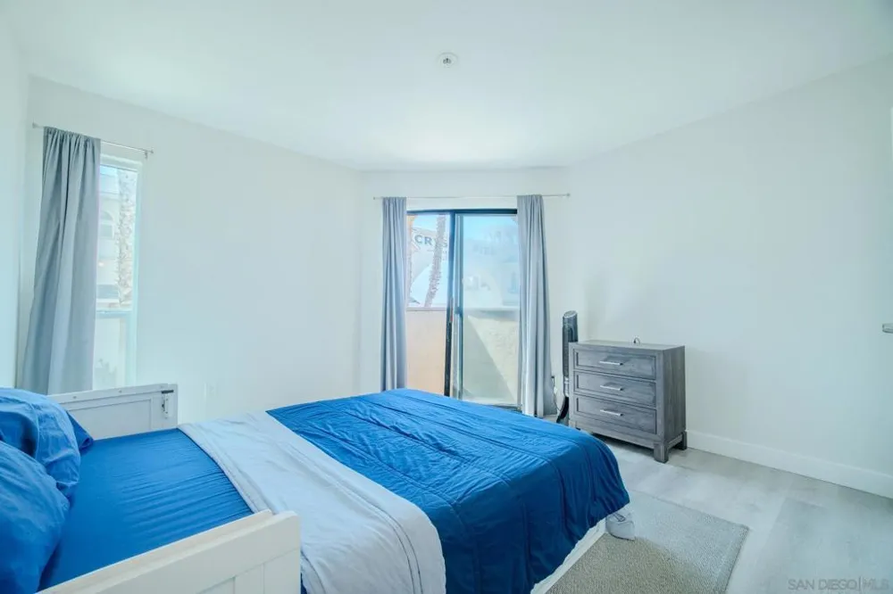 4465 Ocean #4 San Diego, CA 92109