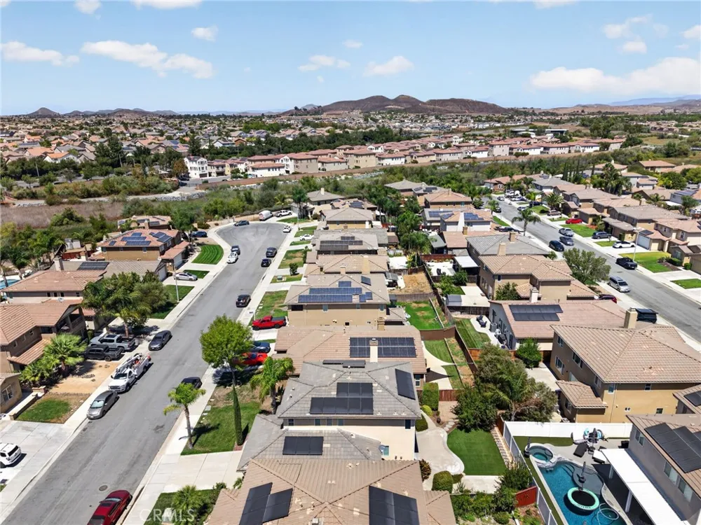 35636 Loggins Court Winchester, CA 92596
