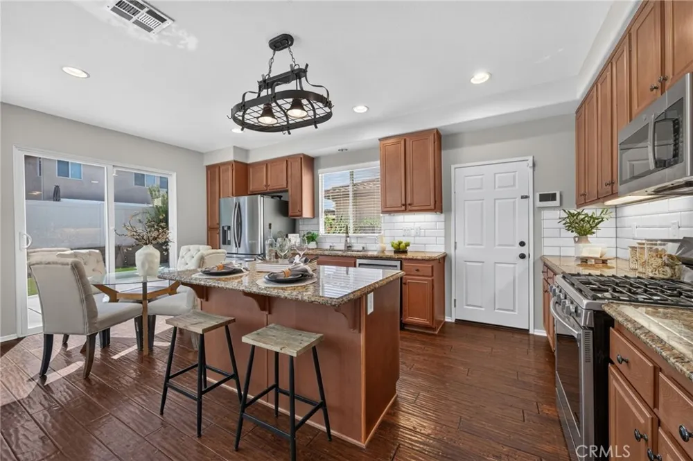 35636 Loggins Court Winchester, CA 92596