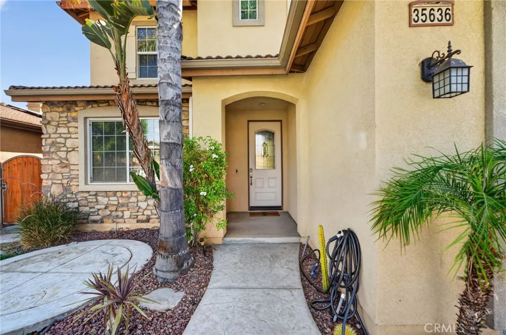 35636 Loggins Court Winchester, CA 92596