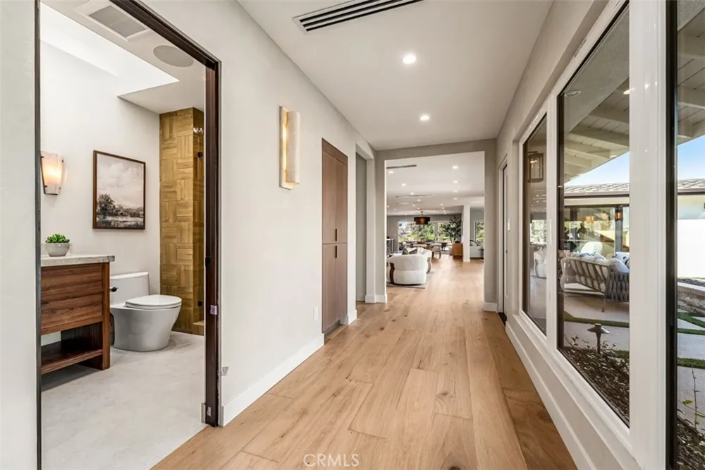 4230 Virginia Road Long Beach, CA 90807