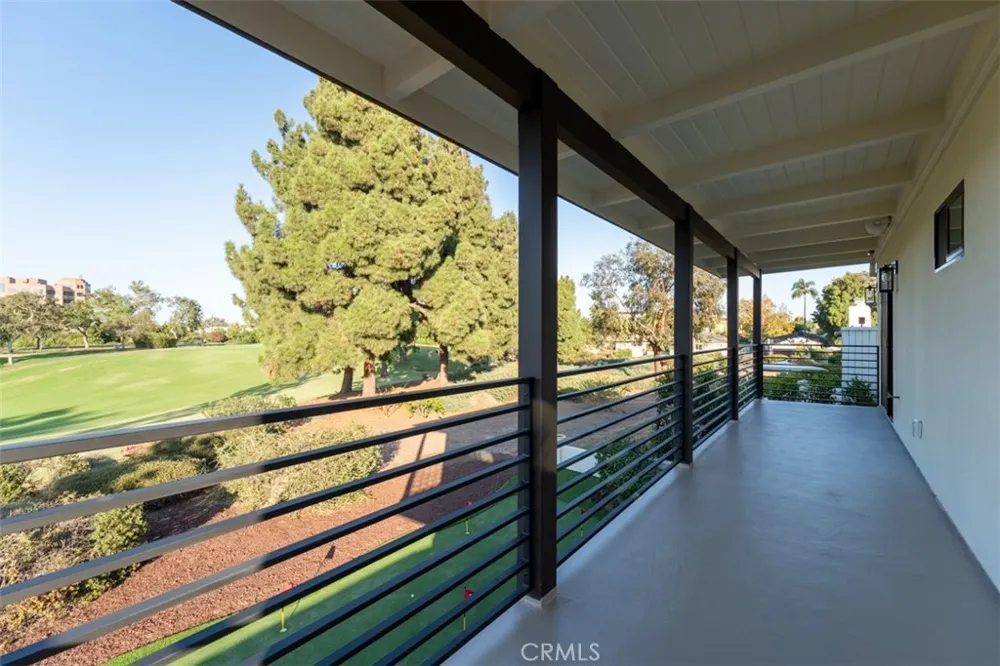 4230 Virginia Road Long Beach, CA 90807