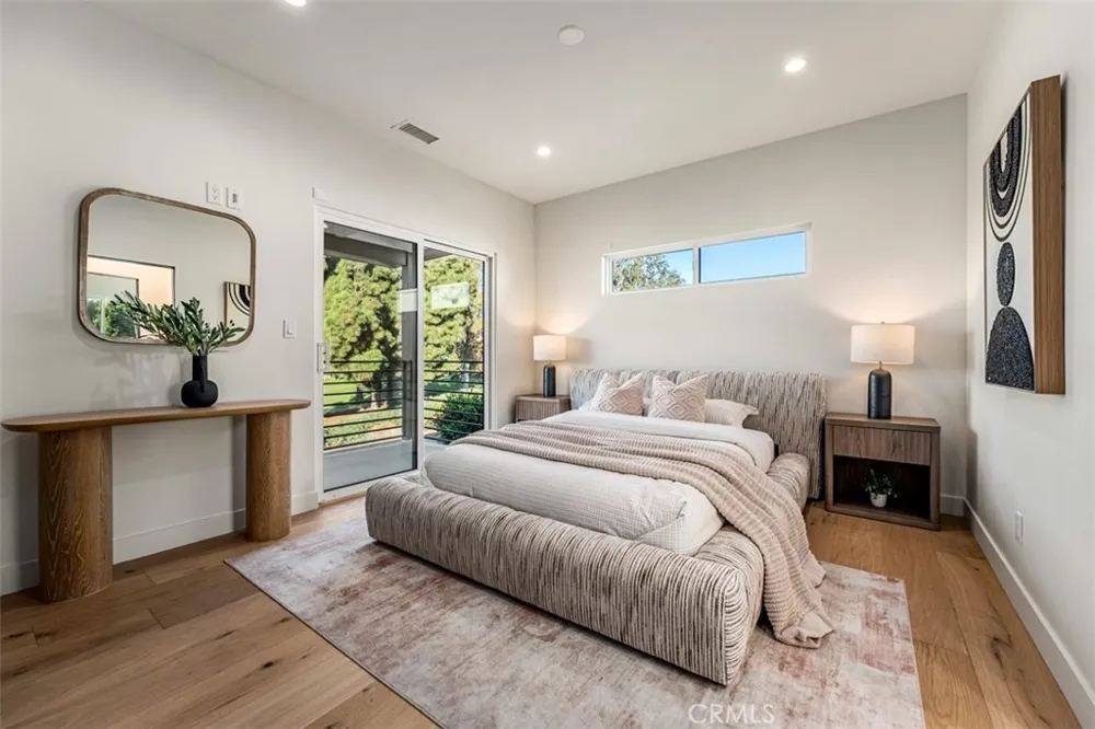 4230 Virginia Road Long Beach, CA 90807
