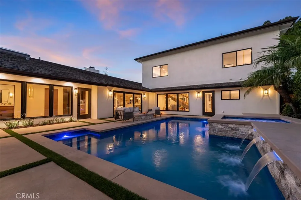 4230 Virginia Road Long Beach, CA 90807