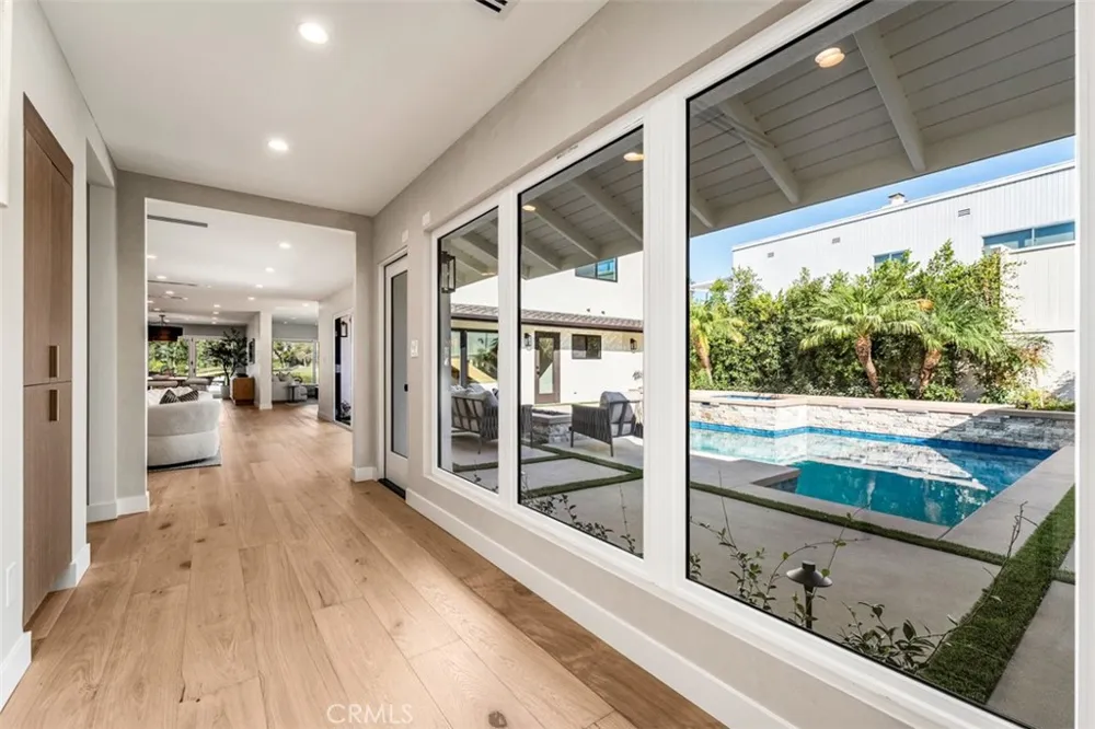 4230 Virginia Road Long Beach, CA 90807