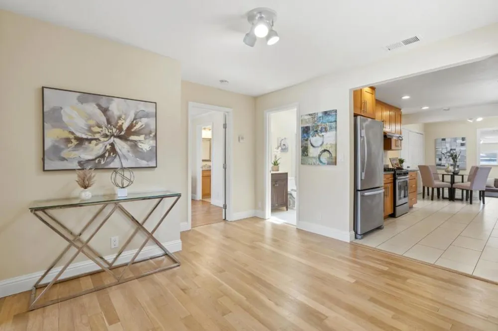 430 Garden Street East Palo Alto, CA 94303