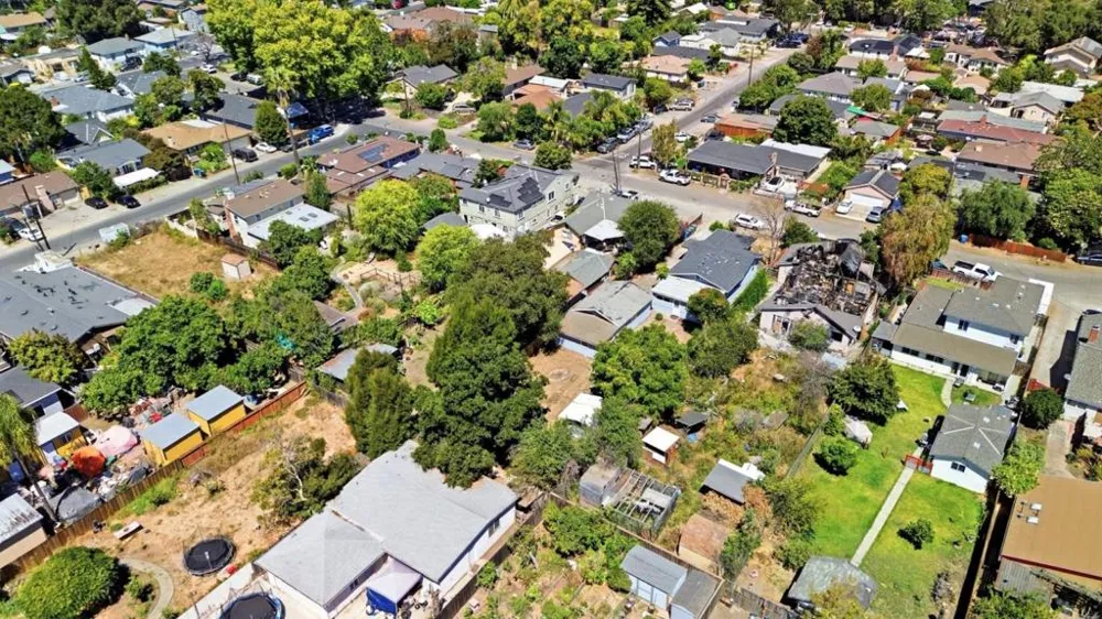 430 Garden Street East Palo Alto, CA 94303