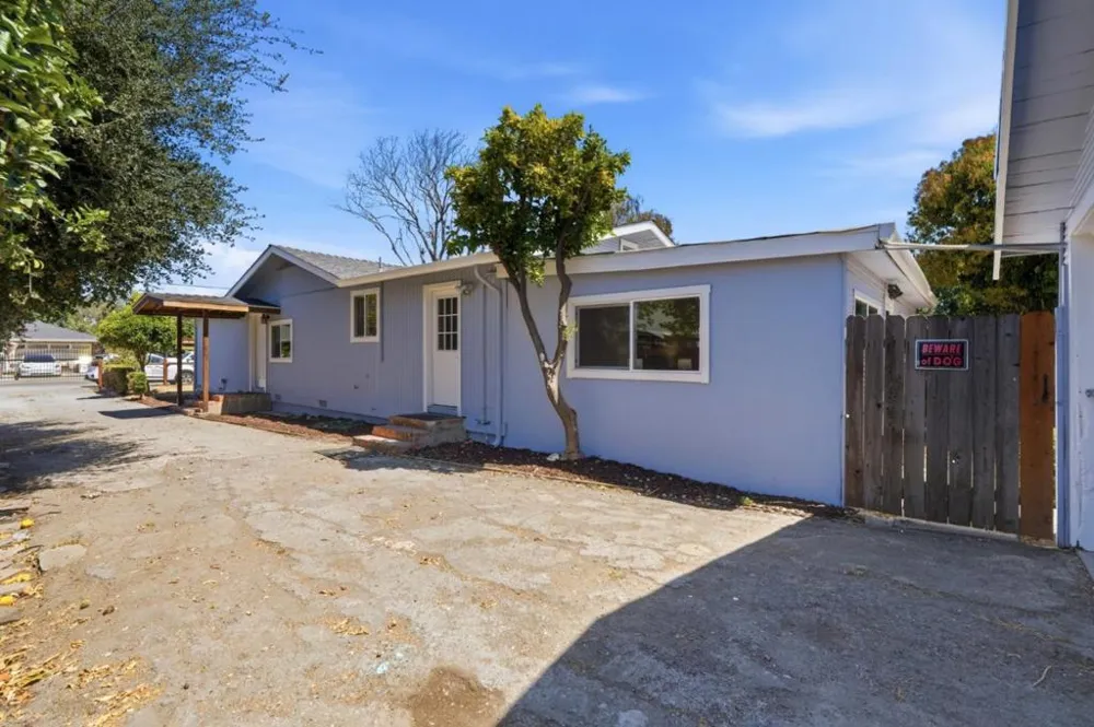 430 Garden Street East Palo Alto, CA 94303