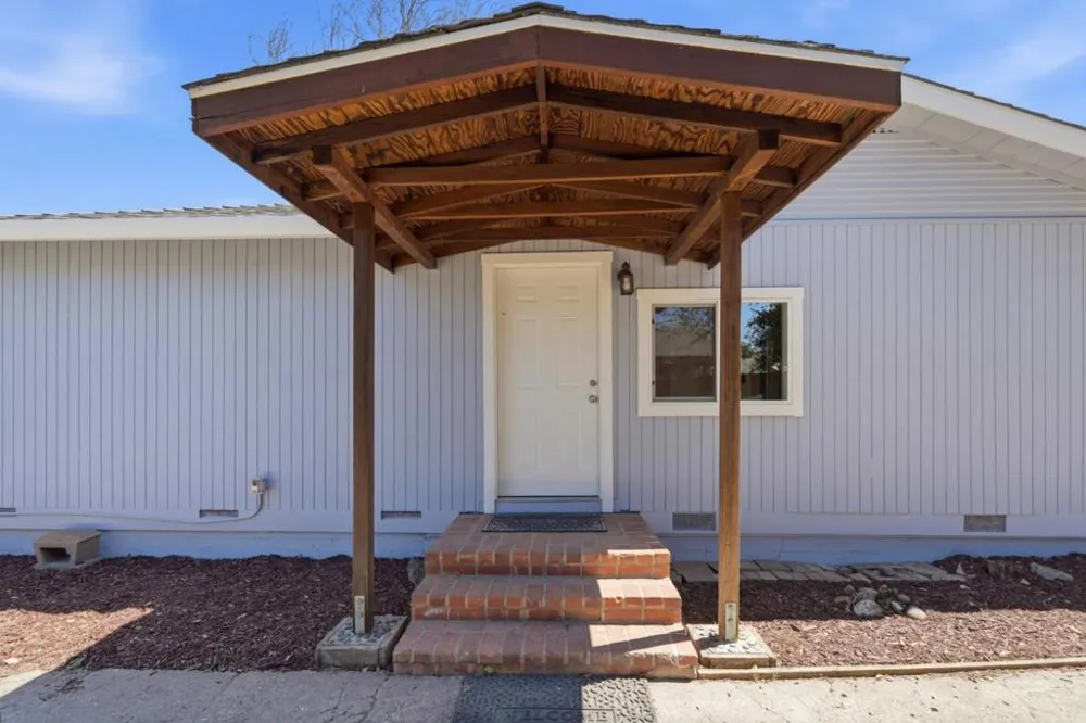 430 Garden Street East Palo Alto, CA 94303