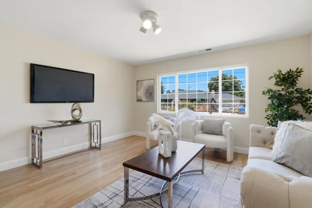 430 Garden Street East Palo Alto, CA 94303
