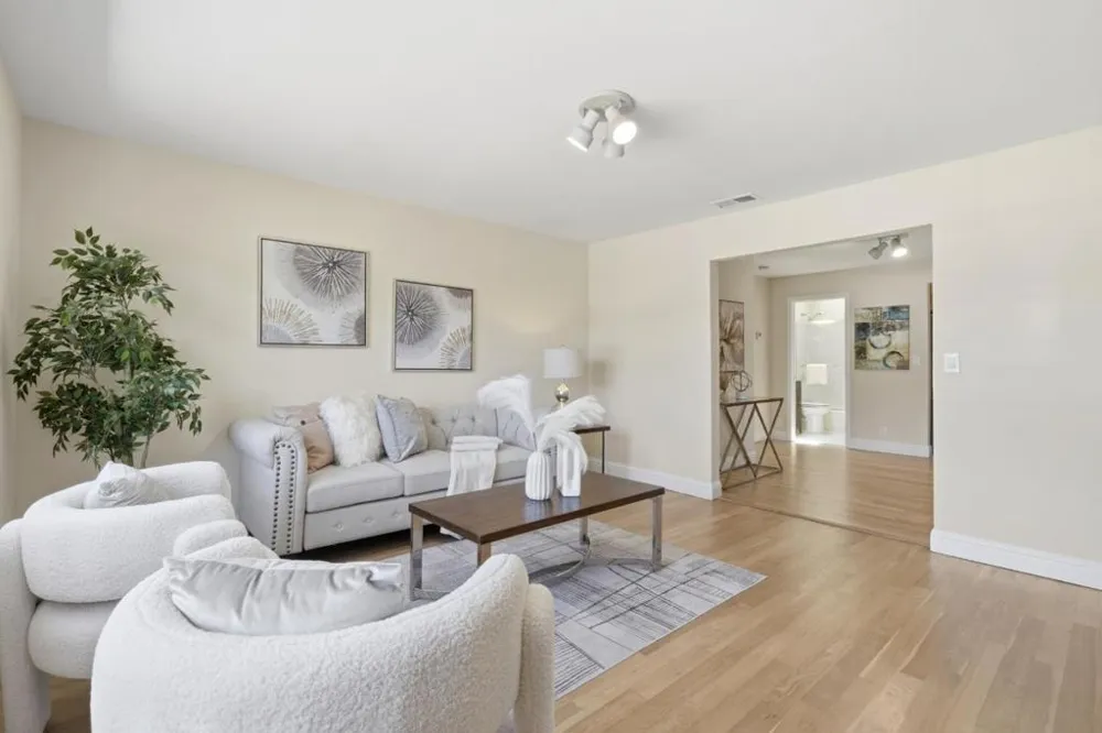 430 Garden Street East Palo Alto, CA 94303