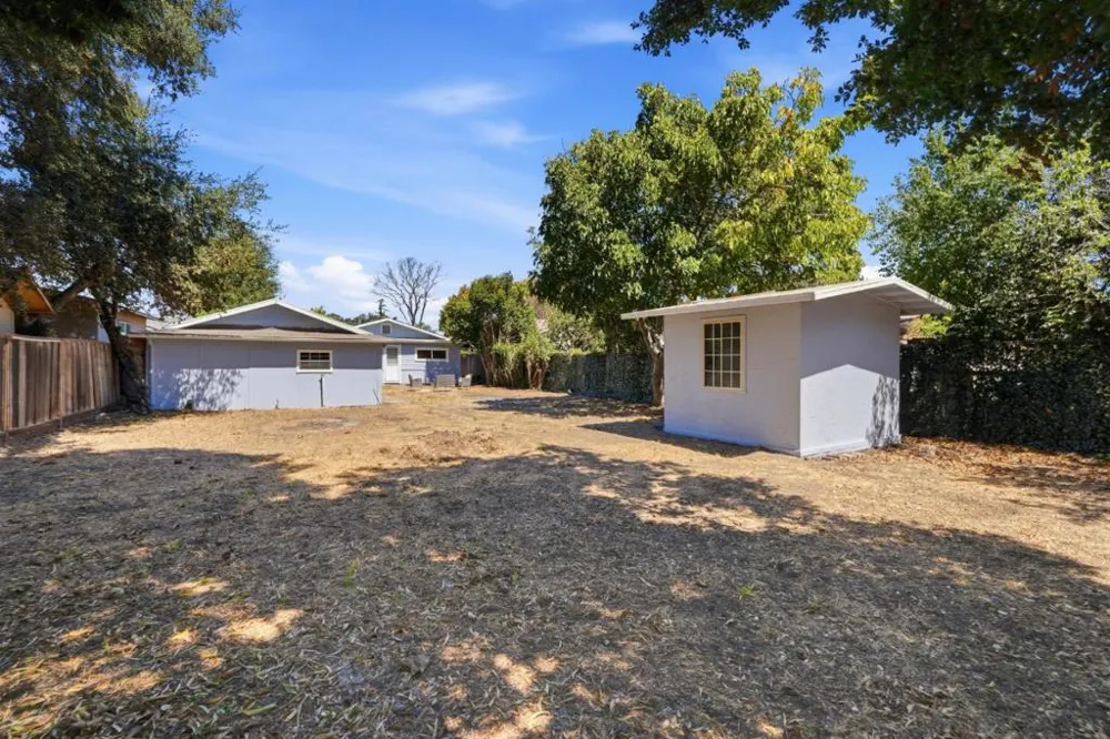 430 Garden Street East Palo Alto, CA 94303