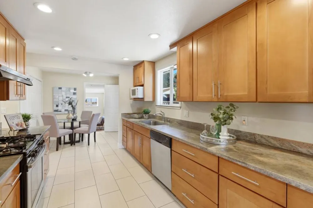 430 Garden Street East Palo Alto, CA 94303