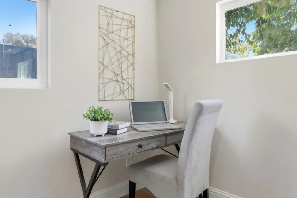 430 Garden Street East Palo Alto, CA 94303