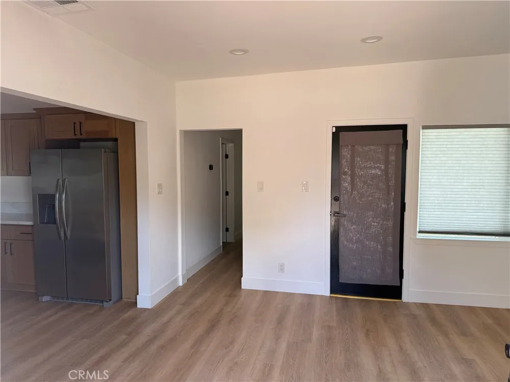 1395 3rd La Verne, CA 91750